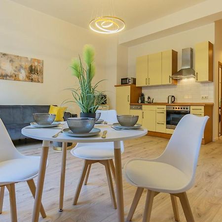 CityApartment - 53 m², 2 Zimmer, zentral, Netflix, Küche, Waschmaschine Cottbus Exterior foto